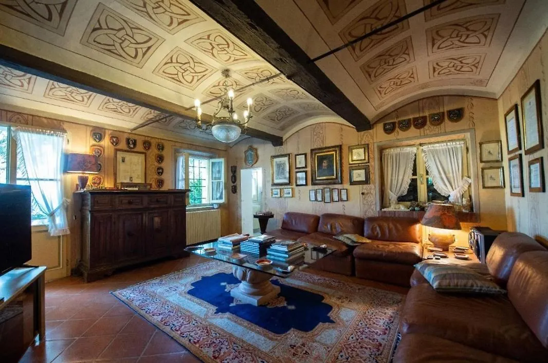 Bed & Breakfast Villa Ottocentesca Immersa Nel Verde Montecavolo
