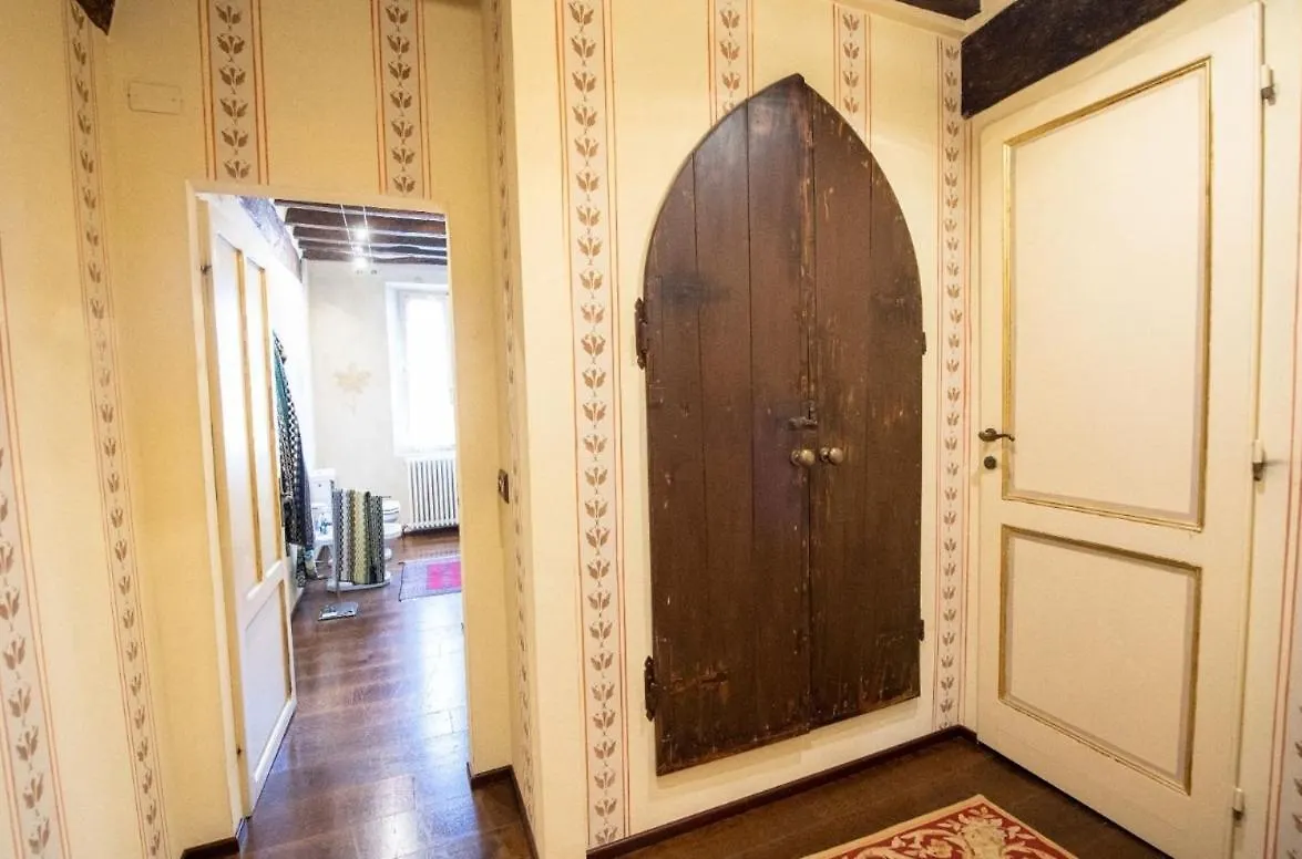 Villa Ottocentesca Immersa Nel Verde Montecavolo Bed & Breakfast