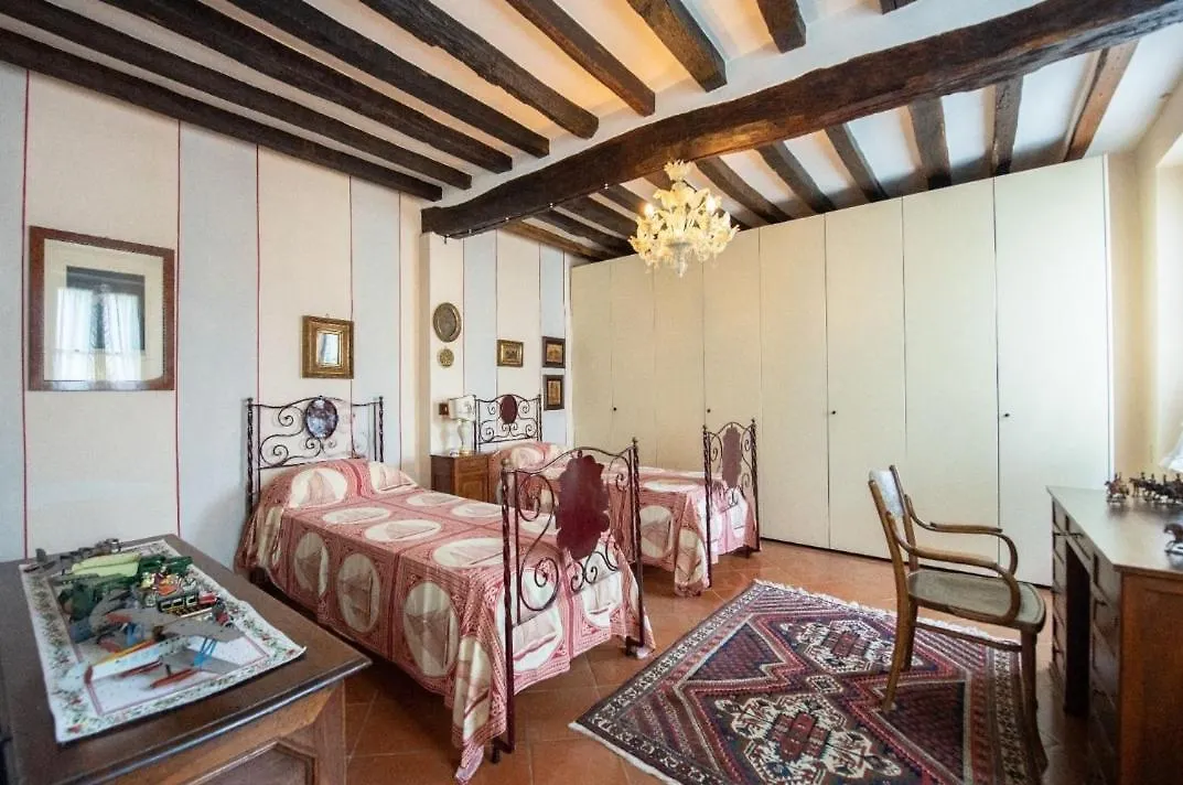 Villa Ottocentesca Immersa Nel Verde Montecavolo 0*,