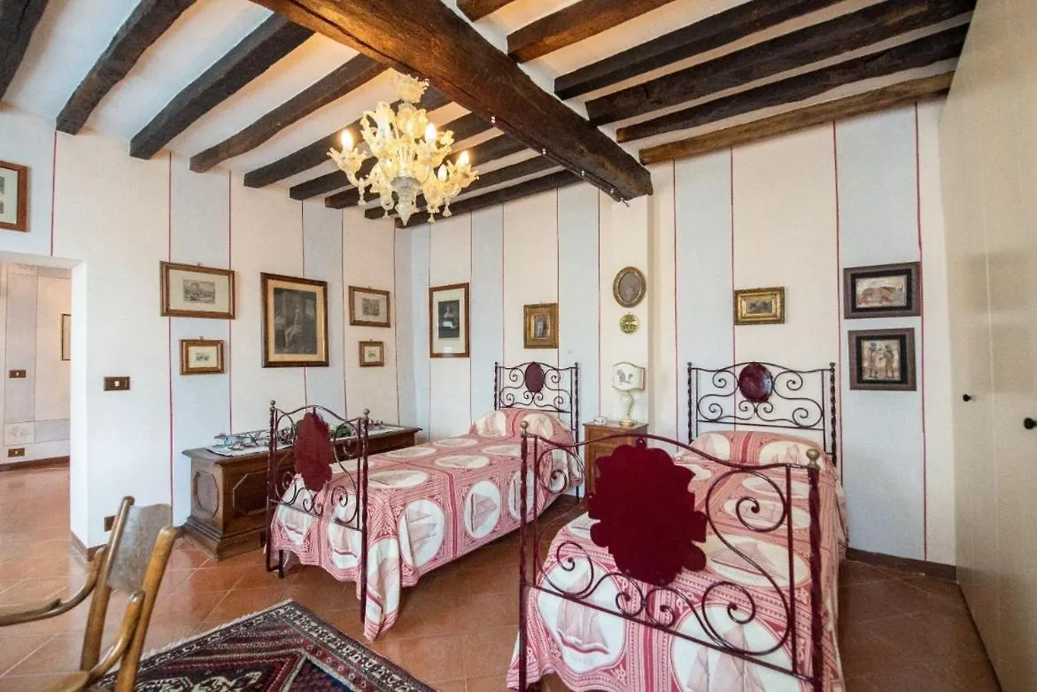 Bed & Breakfast Villa Ottocentesca Immersa Nel Verde Montecavolo