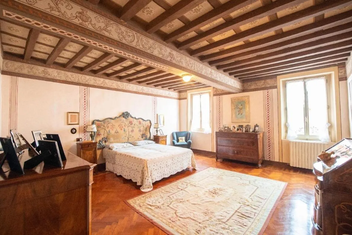 Villa Ottocentesca Immersa Nel Verde Montecavolo Italy